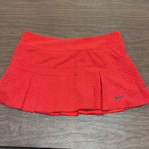 Women’s Medium Nike Dri-Fit Tennis Skort!